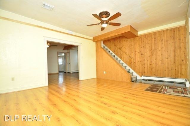 204 E Wood St - Photo 2 of 19