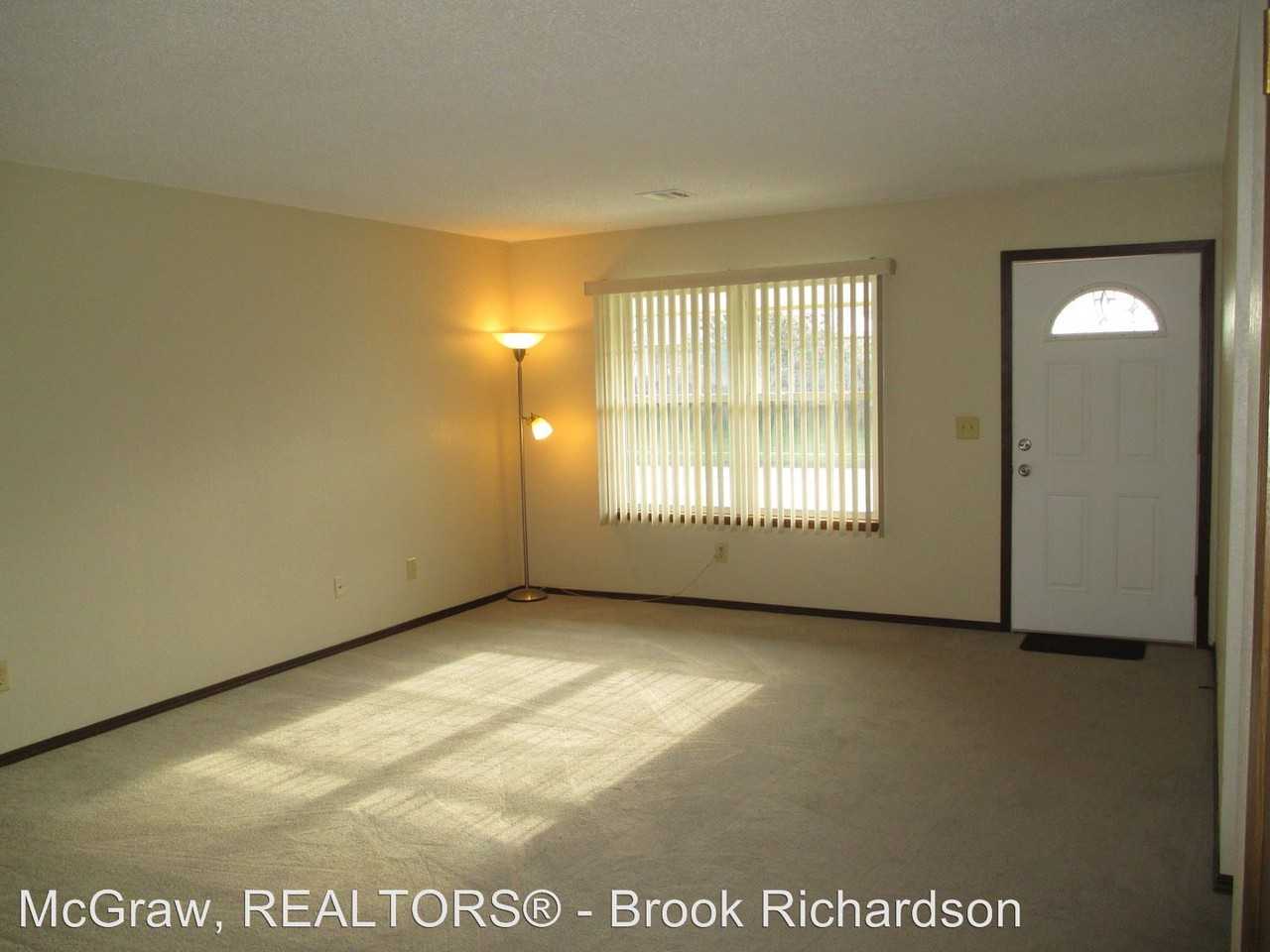 230 N Jennifer St - Photo 3 of 24