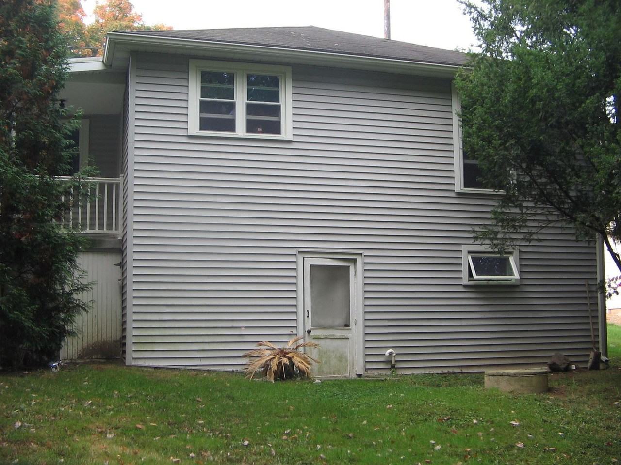 17 Hess Ave - Photo 3 of 7