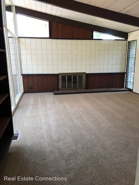 731 Bantry Ct - Photo 2 of 12