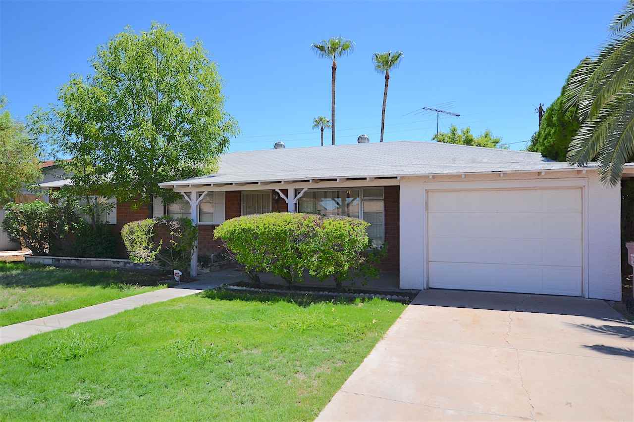 8125 E Amelia Ave - Photo 2 of 14