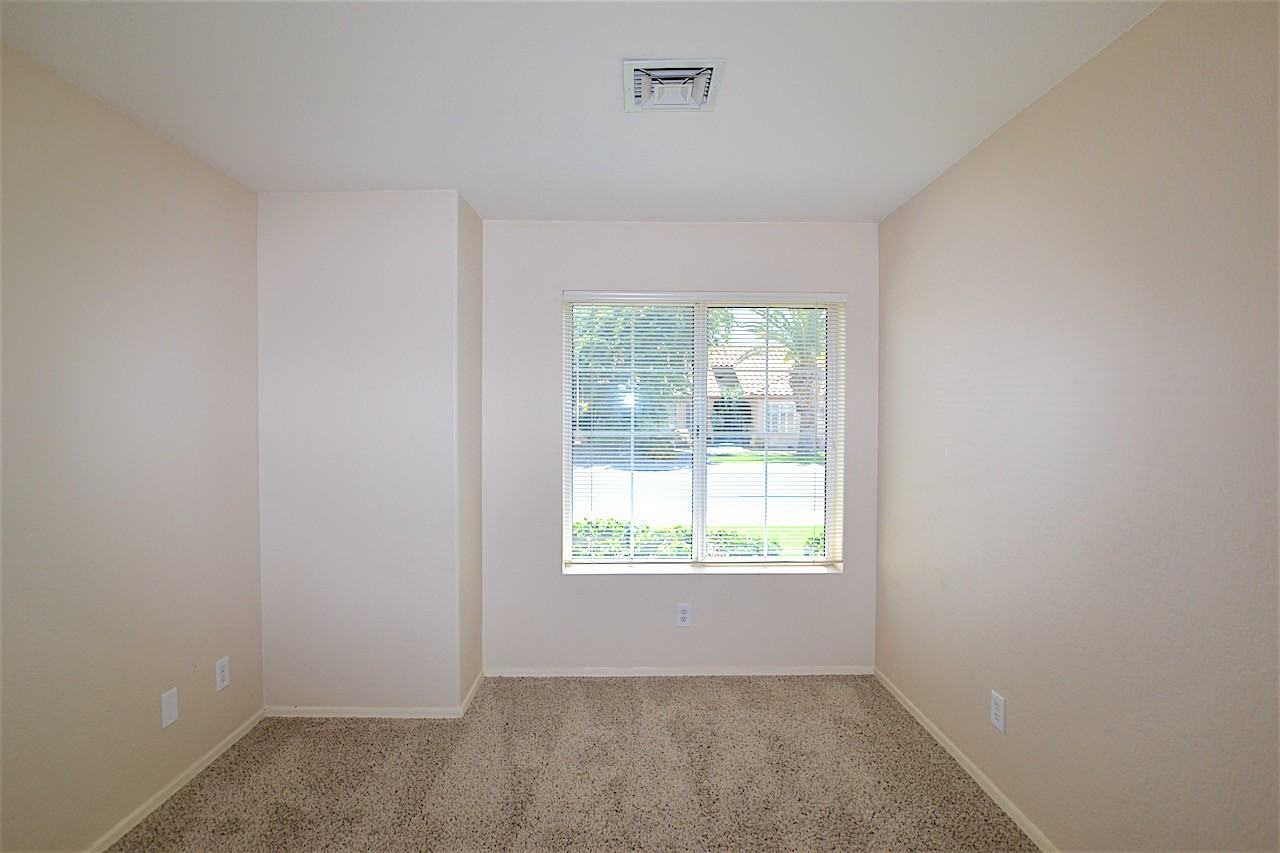 3460 W Ironwood Dr - Photo 3 of 26