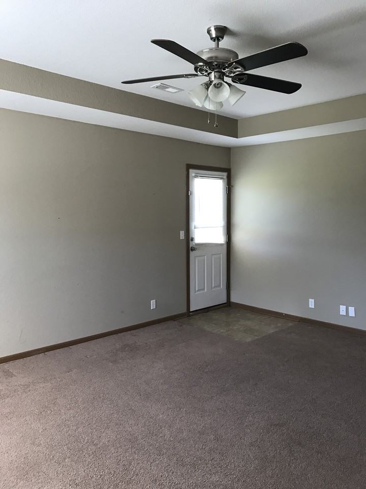 204 Black Jack Ave - Photo 2 of 18