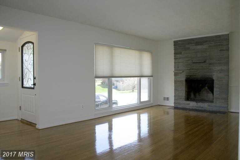 5103 Danbury Rd - Photo 3 of 25