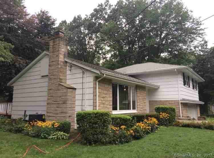 32 Yorktown Cir - Photo 3 of 16