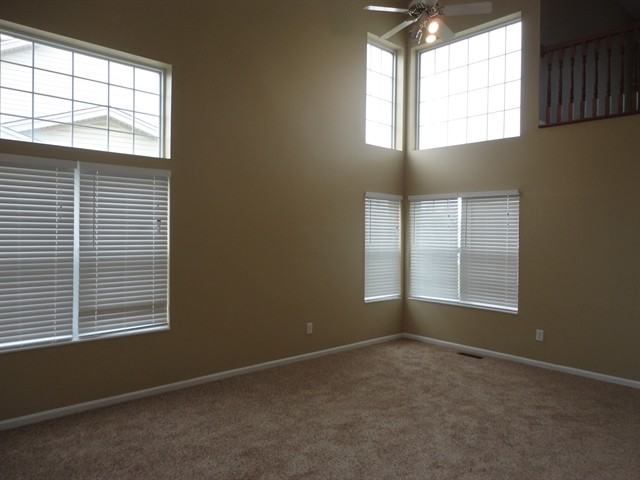 6347 Wellington Pl - Photo 3 of 14