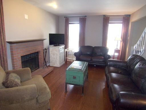 624 Bond Ave - Photo 2 of 19