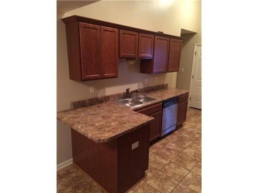 5877 Peterson Ridge Ln - Photo 2 of 8