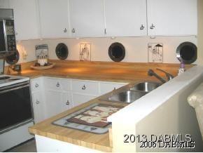 205 Surf Scooter Dr - Photo 2 of 9