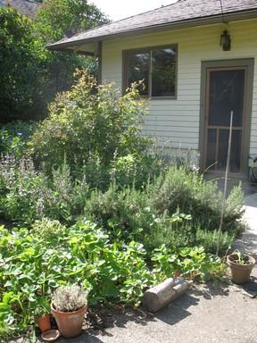 2736 27XX SUNSET DR. - Photo 3 of 15