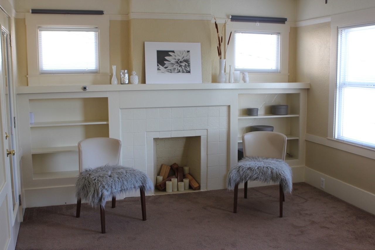 1074 45th Street - Photo 3 of 22