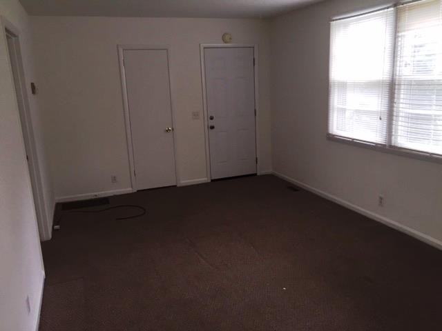 2926 Donna Hill Dr - Photo 3 of 6