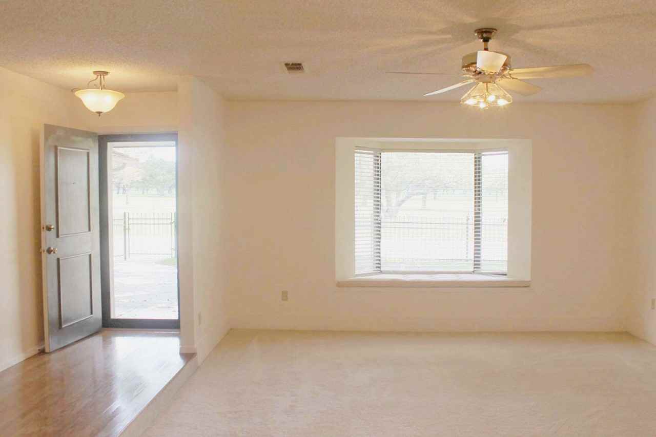 1698 La Villa Cir N - Photo 2 of 20
