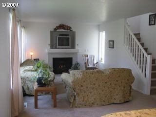 845 N 21st Ave - Photo 2 of 8