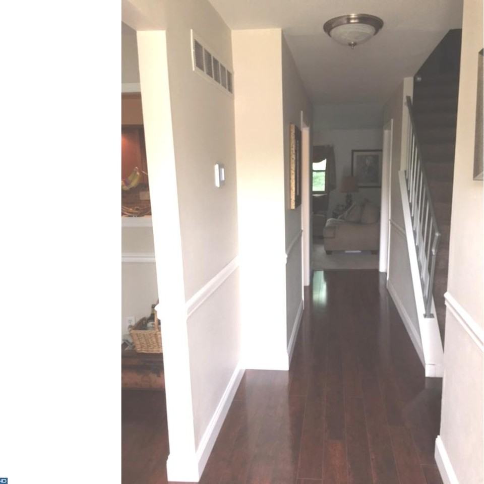 250 Bishop Dr - Photo 2 of 14