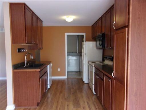 50076 S Horst Ct - Photo 3 of 9