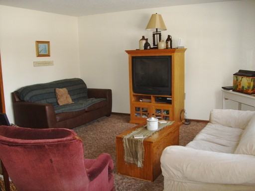 1217 13th Ave SE - Photo 2 of 5