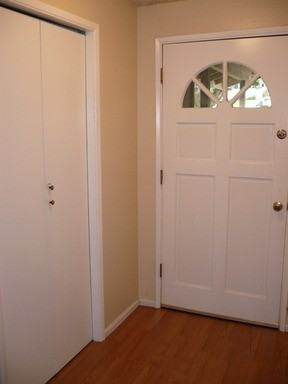 709 Kings Row - Photo 3 of 16