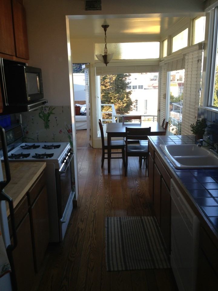 124 Cervantes Blvd - Photo 2 of 7
