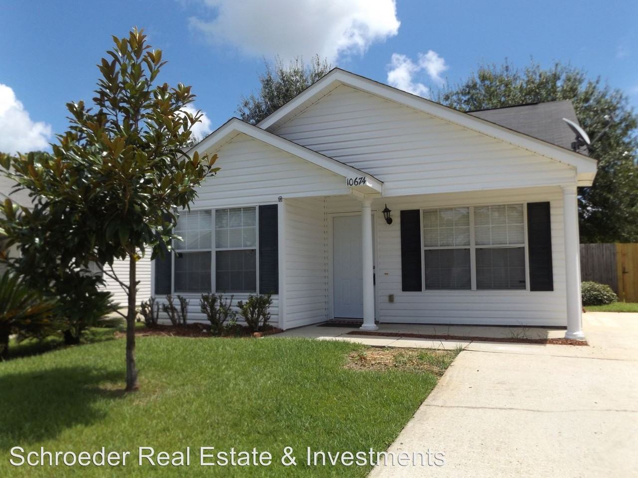 10674 E Bay Tree Dr, Gulfport, MS 39503 3 Bedroom House for 900/month