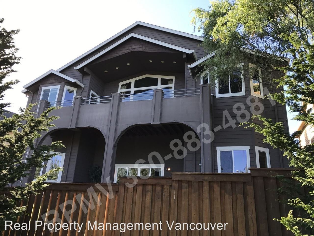 290 Stonegate Dr - Photo 2 of 13