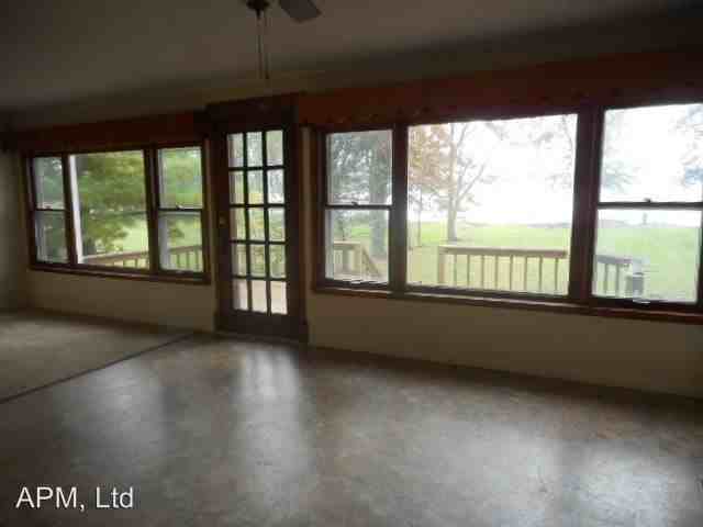 7727 N Arnold Rd - Photo 2 of 5