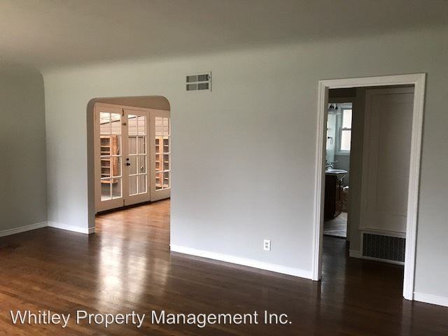 131 Woodsworth Ave - Photo 3 of 23