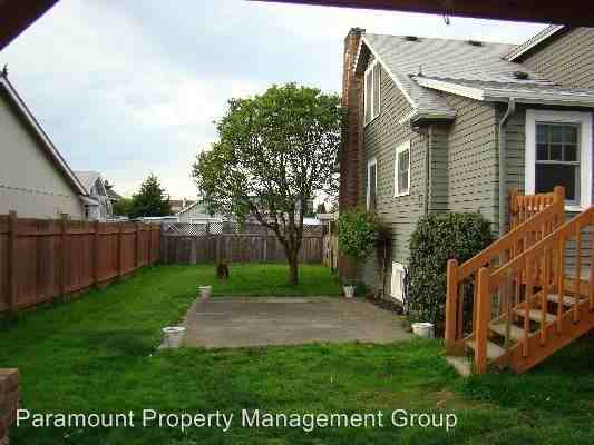 811 N 4th St - Photo 2 of 12