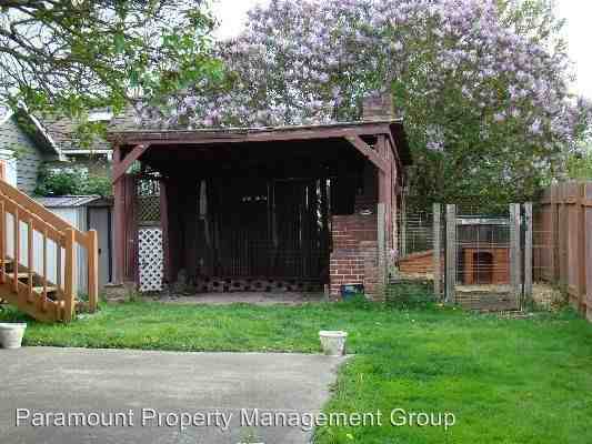 811 N 4th St - Photo 3 of 12