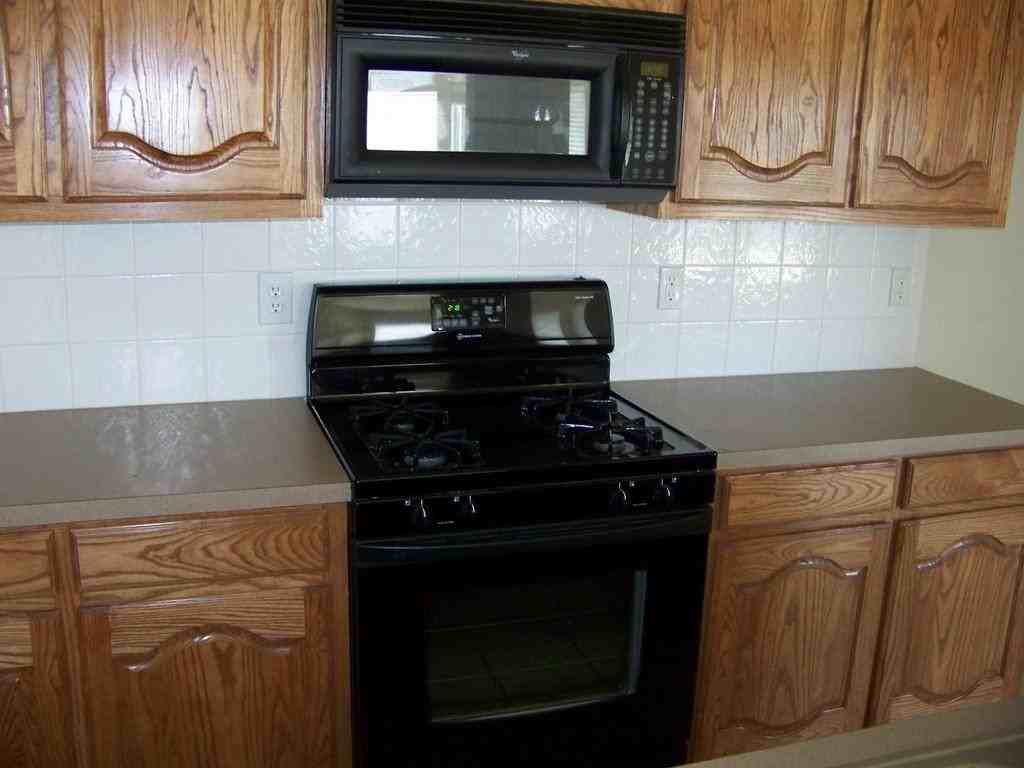 7602 Providence Dr - Photo 3 of 15