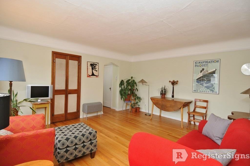 1427 3rd Ave - Photo 2 of 8