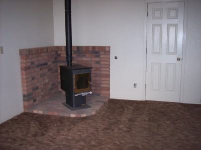 2165 W 7th N - Photo 3 of 7