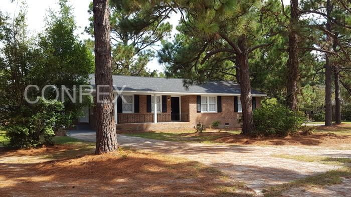 1147 W Fairhill Dr - Photo 2 of 16