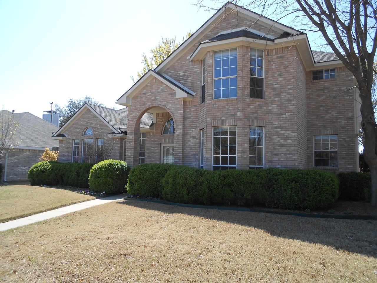 2044 Hawken Dr - Photo 2 of 13