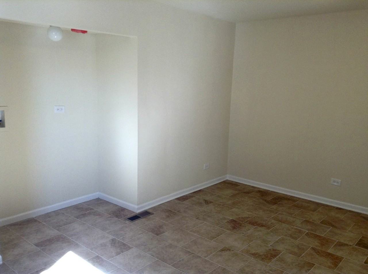 17479 Eastgate Dr - Photo 3 of 15