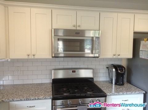 830 Pinehill Dr - Photo 3 of 20