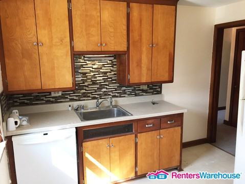 8404 W Hawthorne Ave - Photo 2 of 12