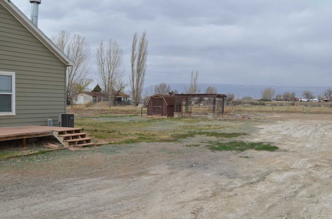 57251 Ash Ln - Photo 3 of 5