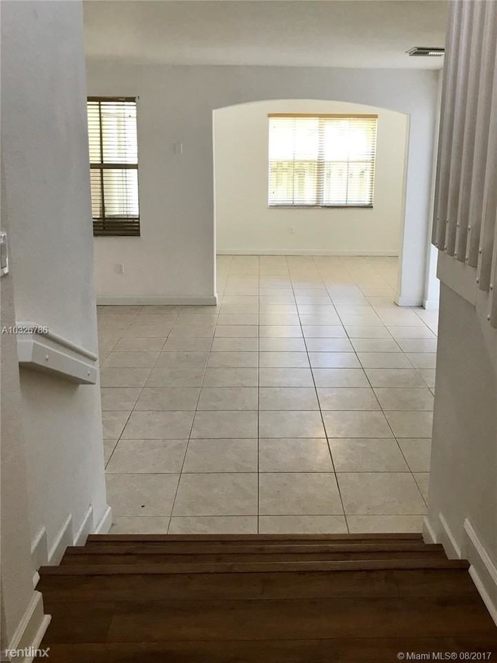 13776 SW 114th Terrace - Photo 3 of 9