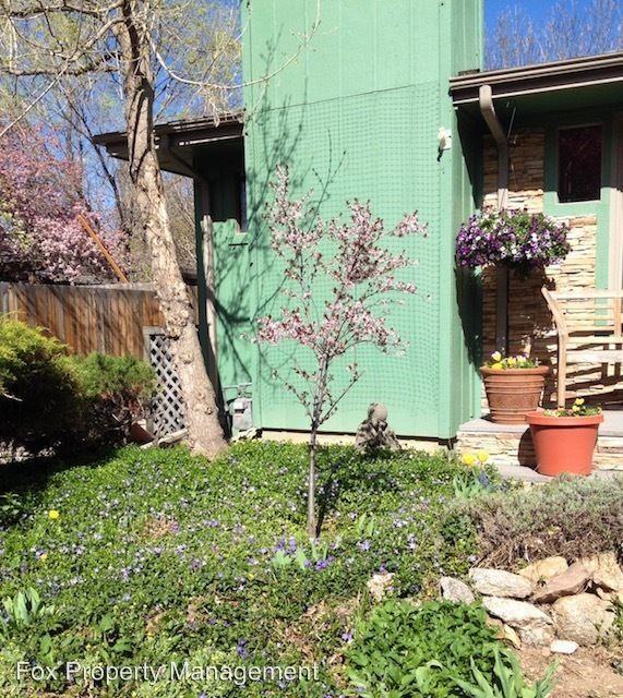 2595 Juniper Ave - Photo 2 of 25