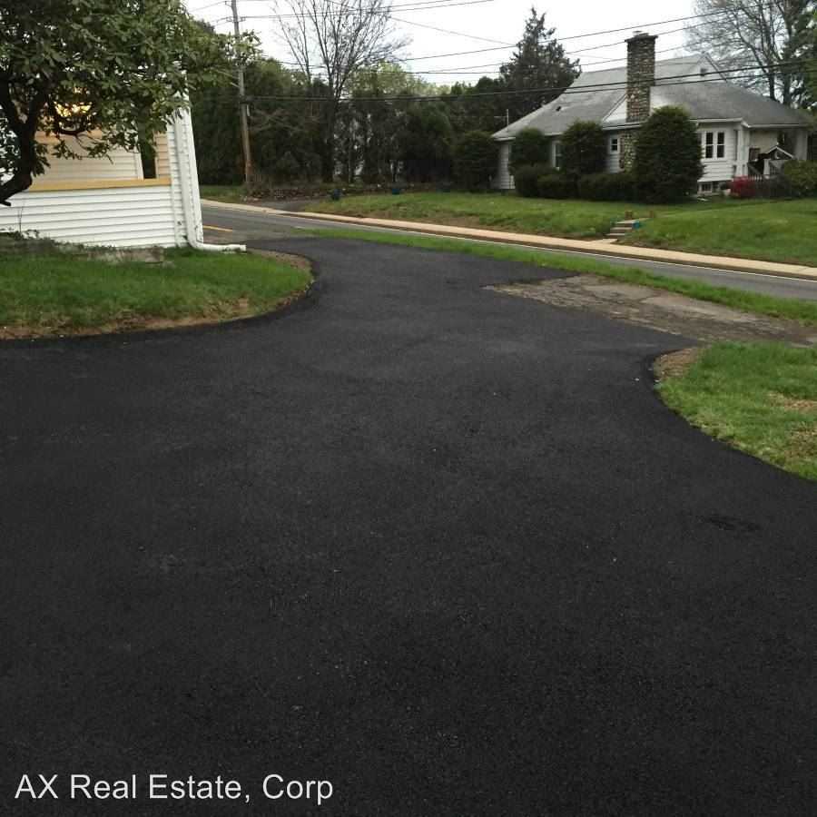 25 Ramapo Rd - Photo 2 of 11