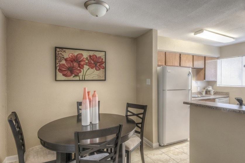 Heatherwood - Photo 3 of 12