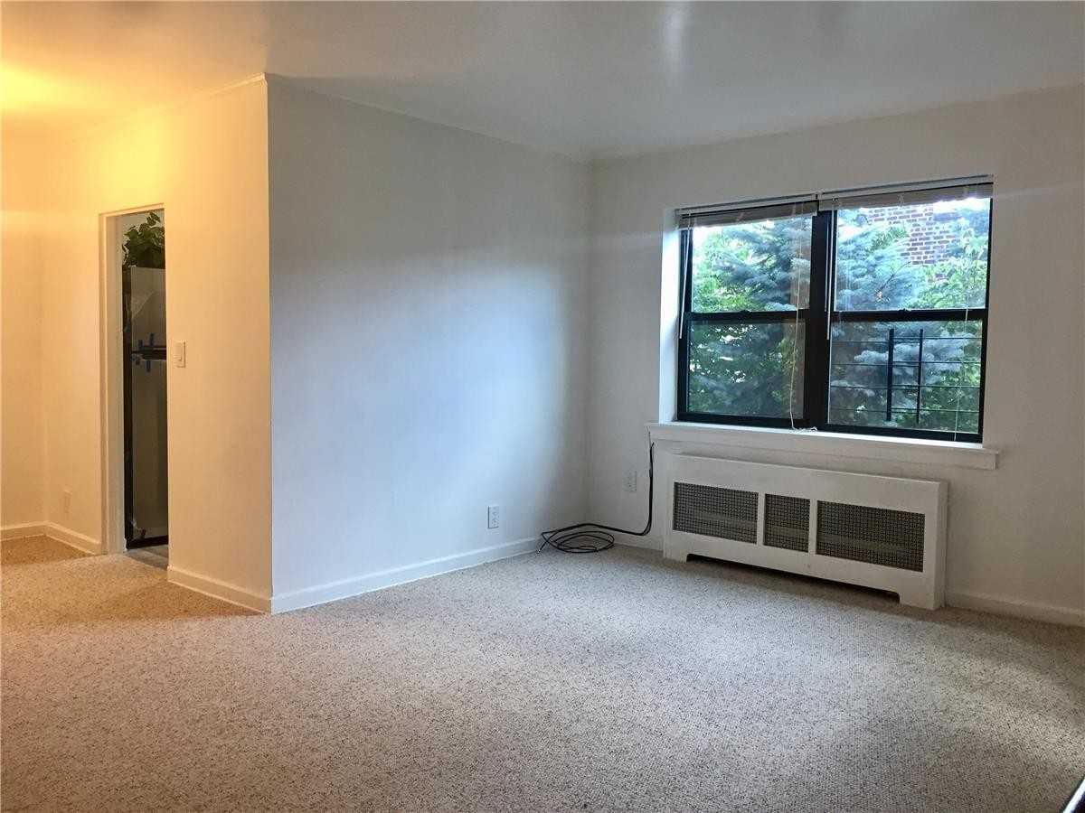 149-57 22nd Ave - Photo 3 of 9