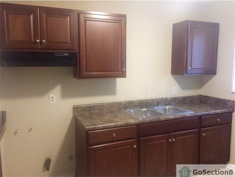 4157 Yorkshire Ln - Photo 2 of 4