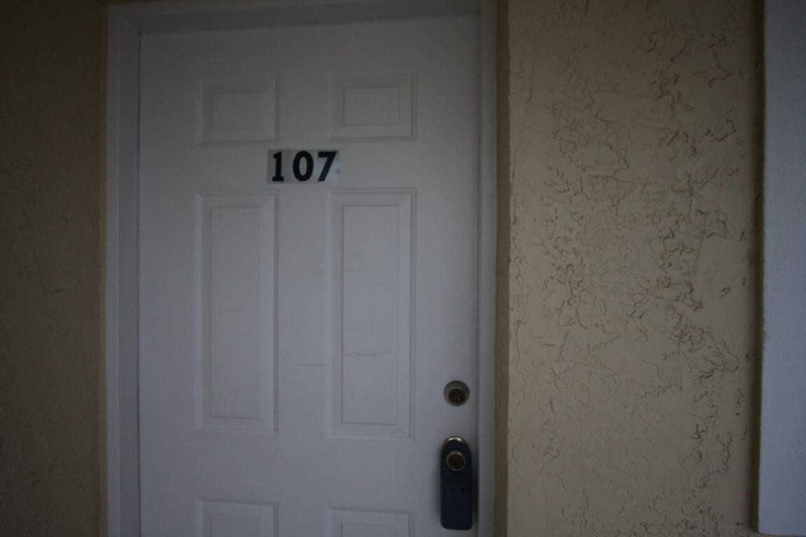 107 Palm Beach Trace Dr - Photo 2 of 31