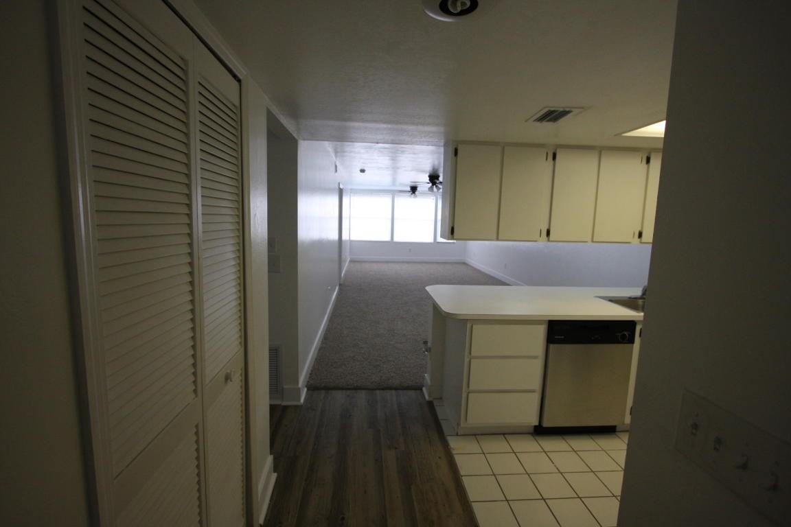 107 Palm Beach Trace Dr - Photo 3 of 31