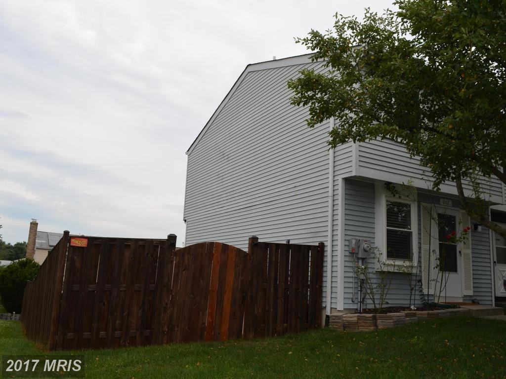 212 Deervalley Dr - Photo 3 of 14