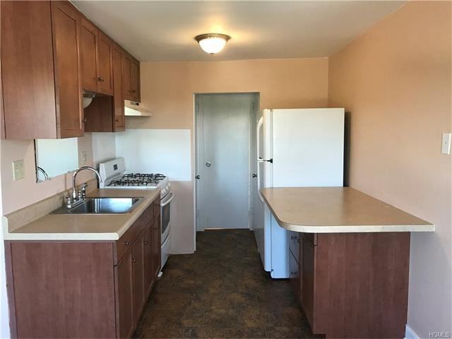 130 N Montgomery St - Photo 2 of 11