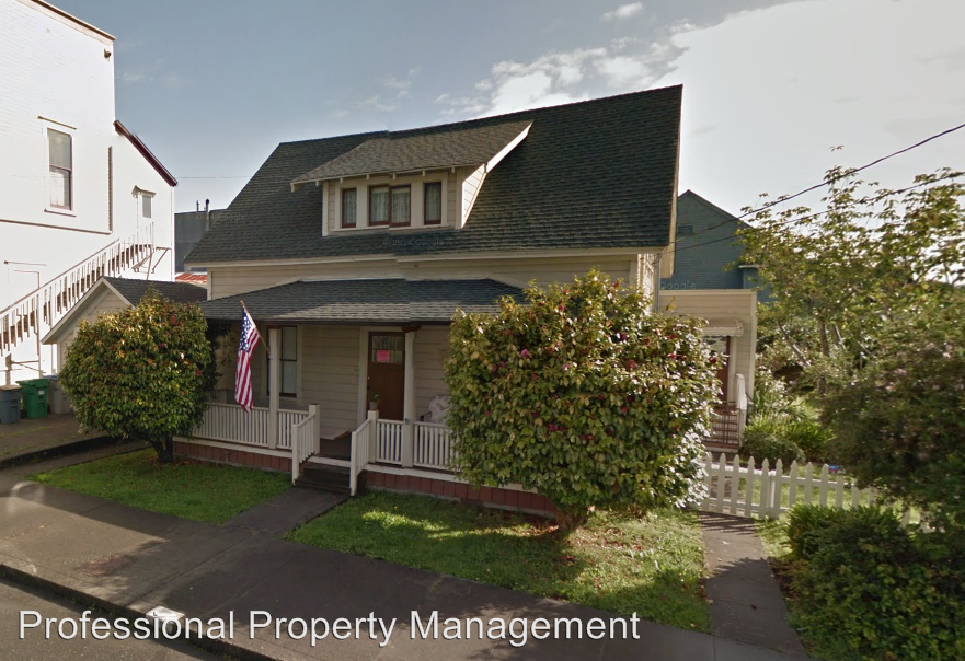 433 Eugene St - Photo 2 of 9