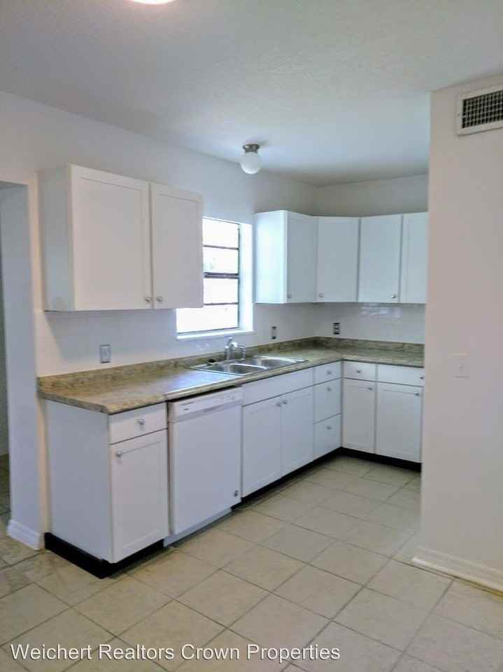 515 Arricola Ave - Photo 3 of 8